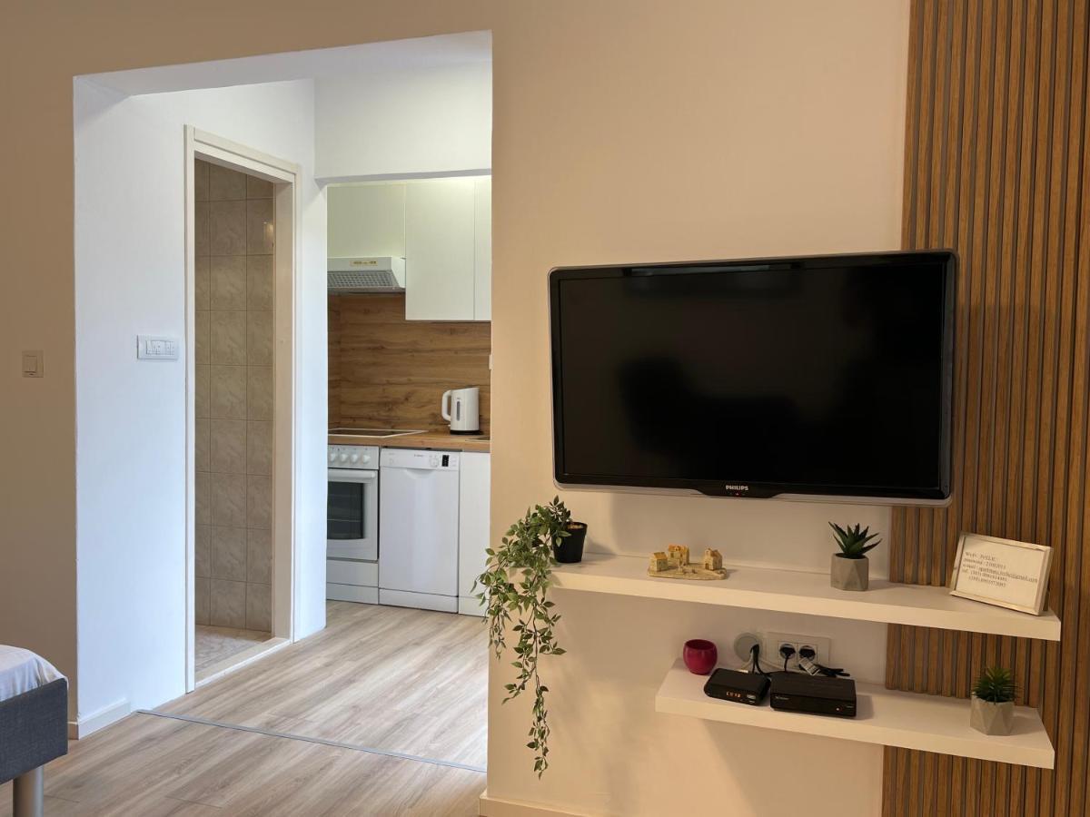סופטאר Apartmani Ivelic מראה חיצוני תמונה