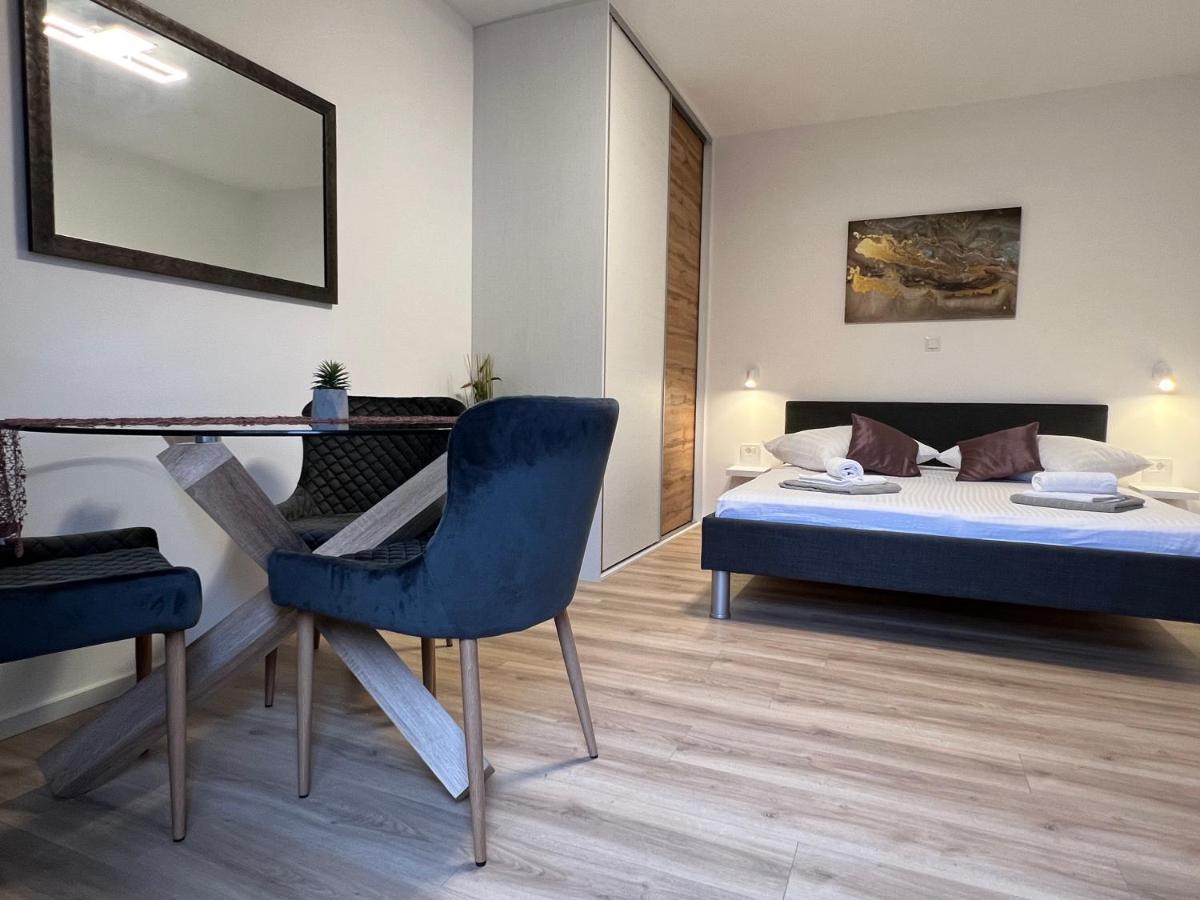 סופטאר Apartmani Ivelic מראה חיצוני תמונה