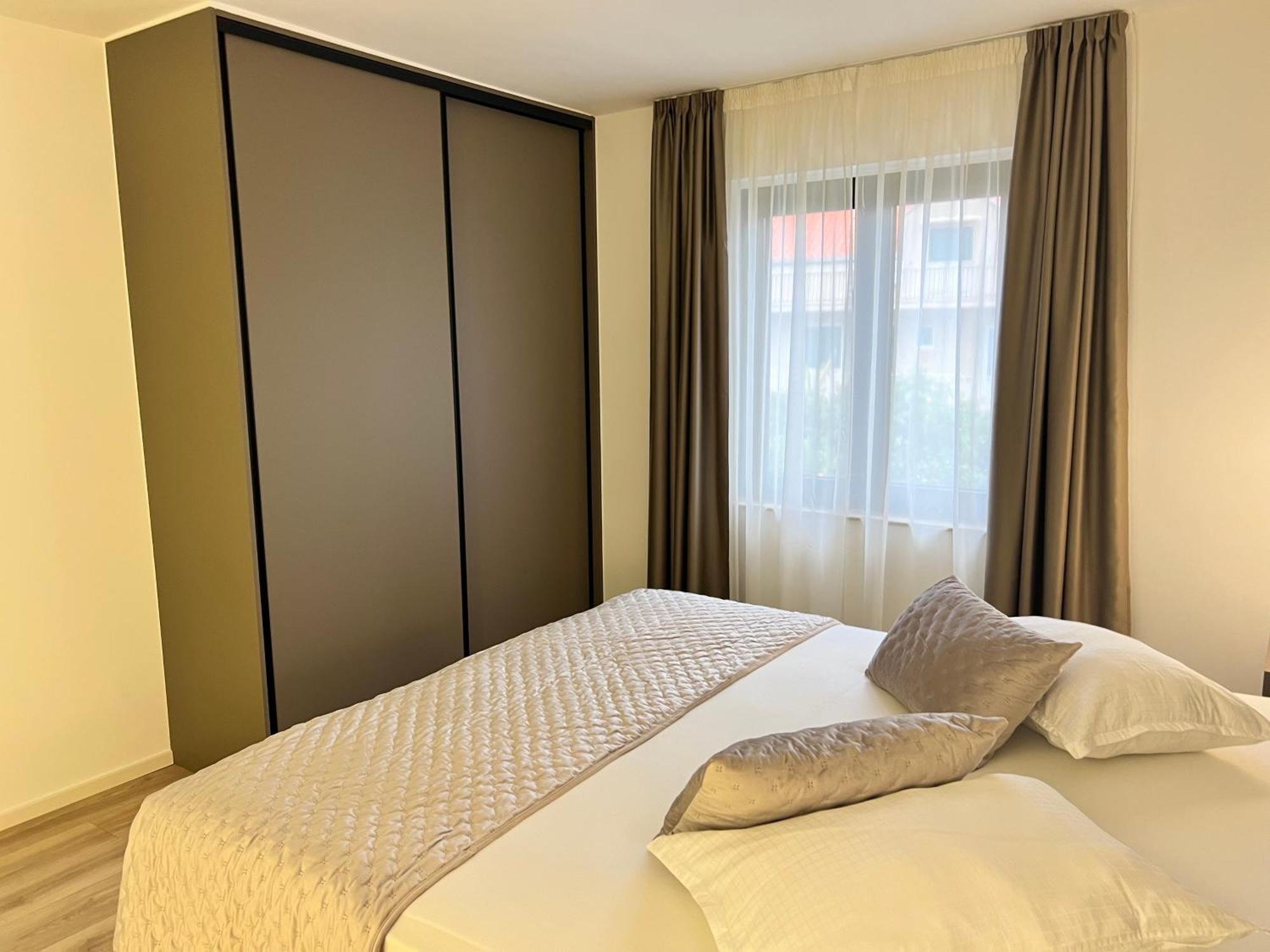 סופטאר Apartmani Ivelic מראה חיצוני תמונה