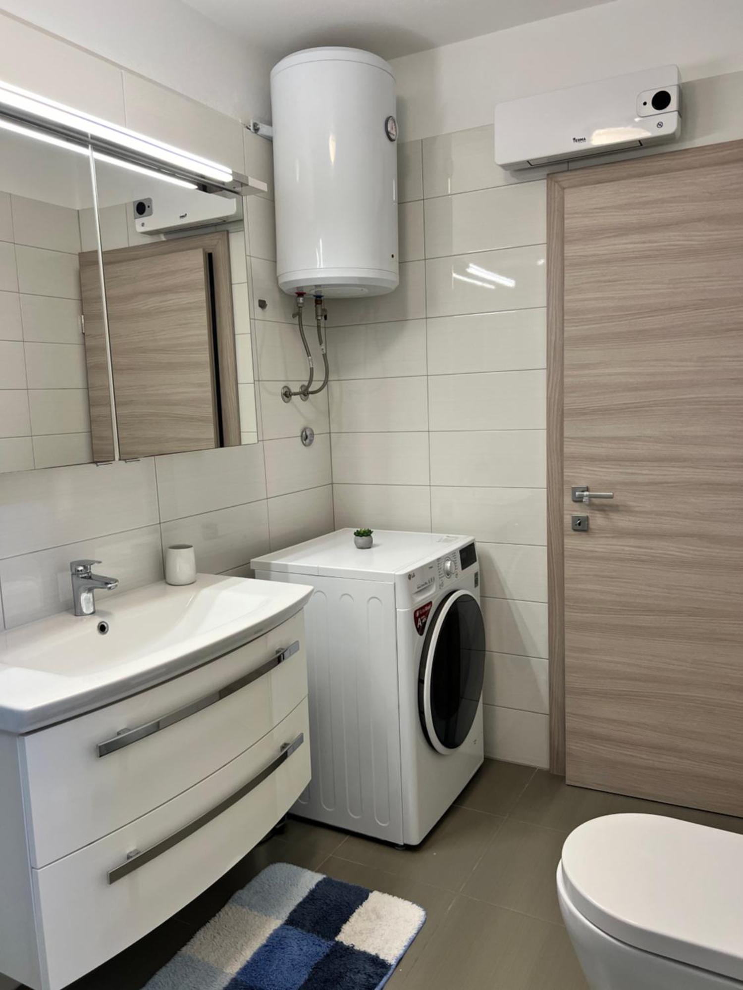 סופטאר Apartmani Ivelic מראה חיצוני תמונה
